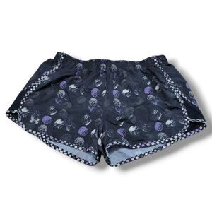 Under Armour Shorts Size Medium Women's Under Armour Semi-Fitted HeatGear Shorts